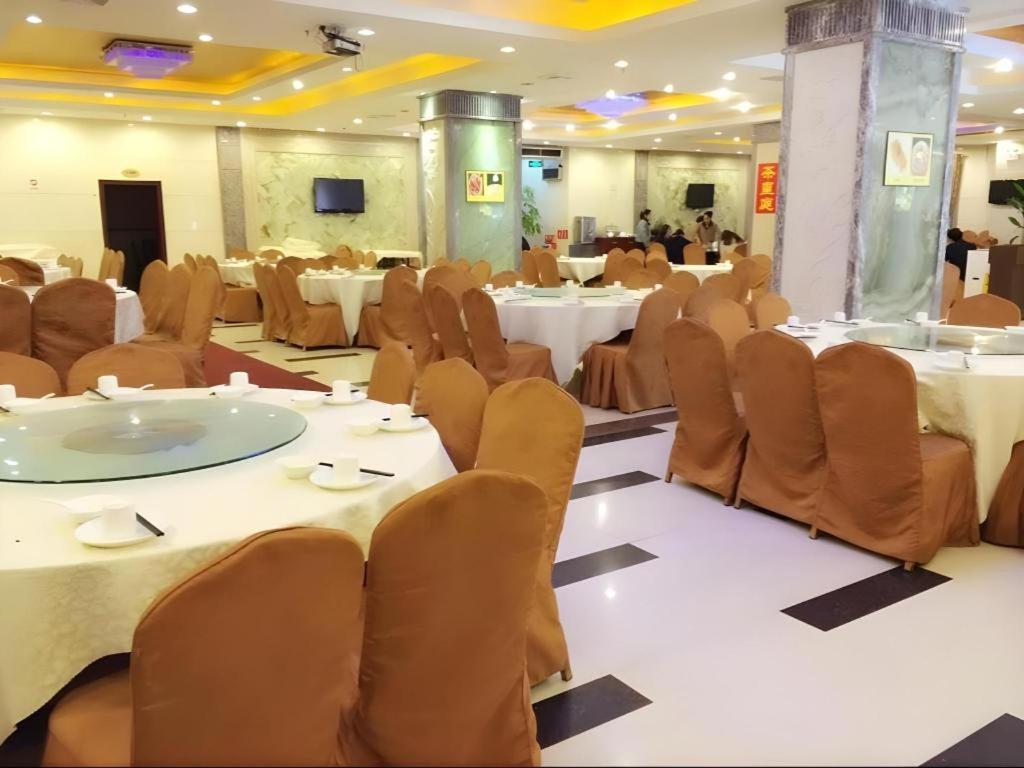 Airport Liwan Hotel Гуанчжоу Экстерьер фото