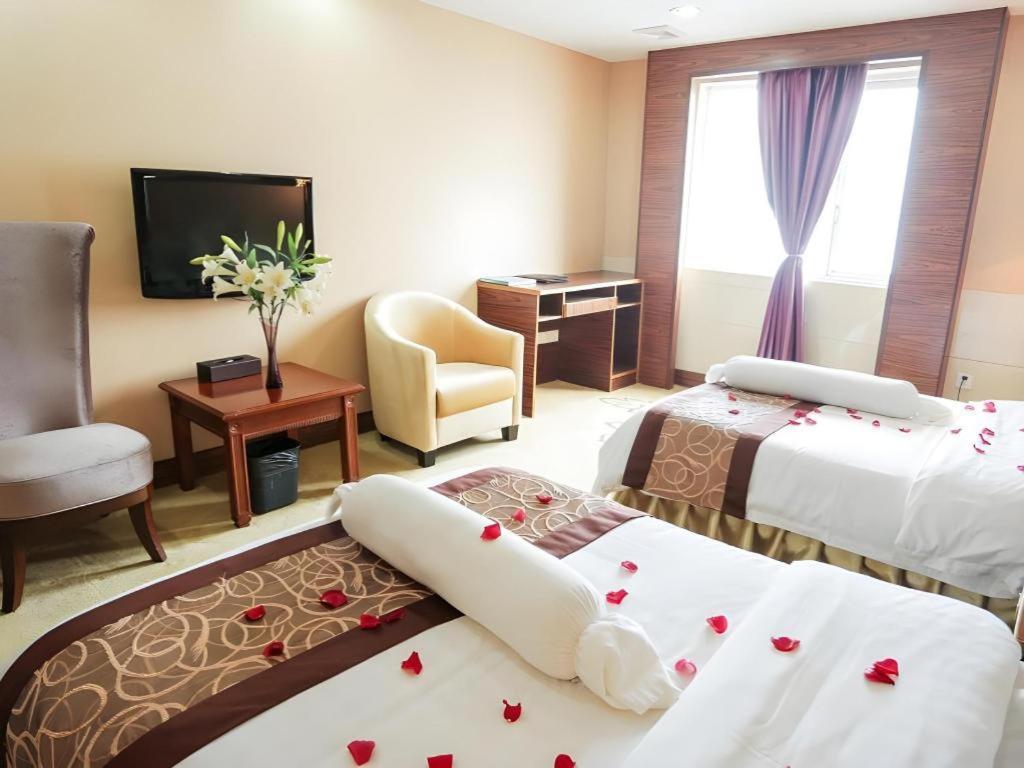 Airport Liwan Hotel Гуанчжоу Экстерьер фото