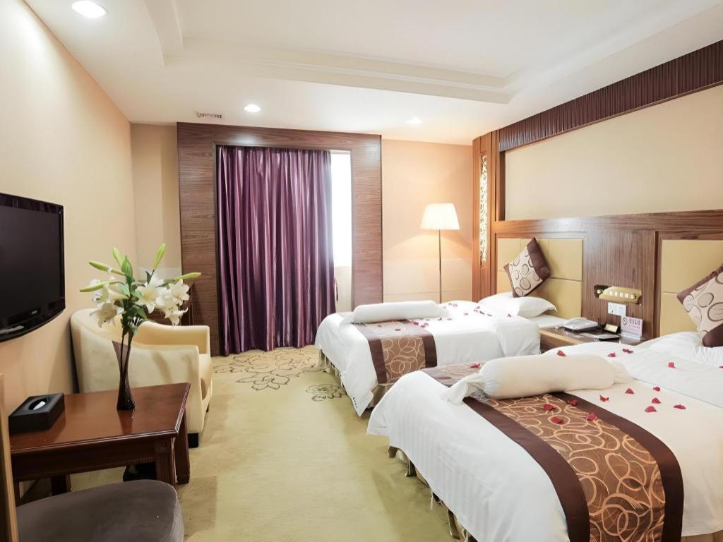 Airport Liwan Hotel Гуанчжоу Экстерьер фото