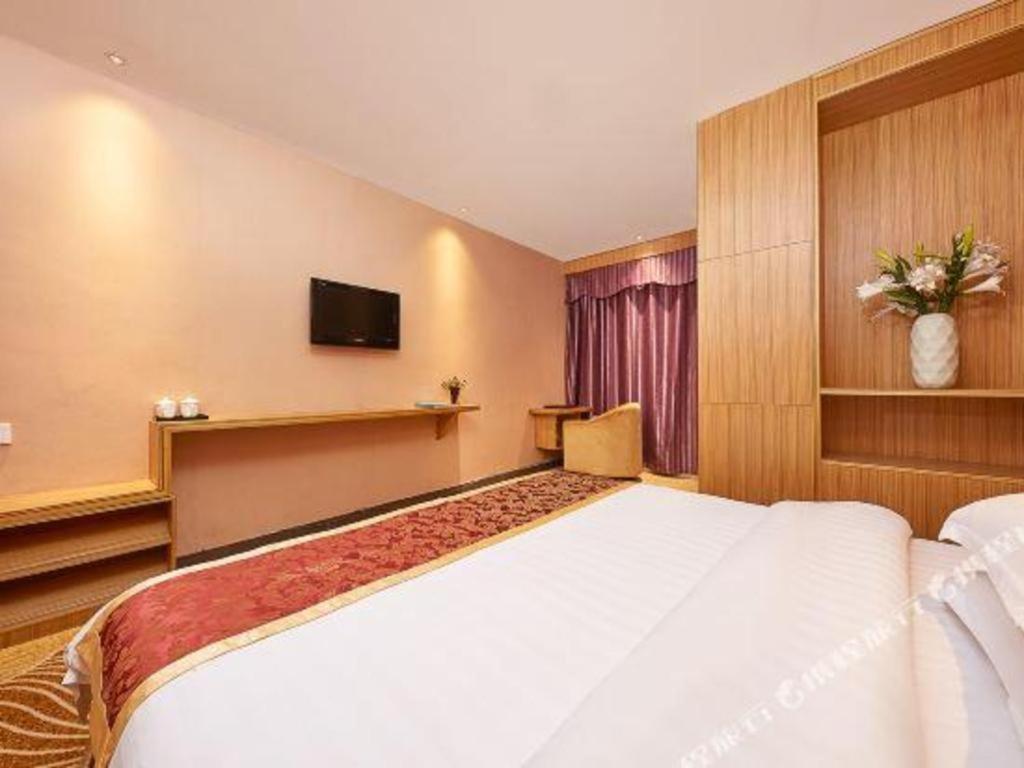 Airport Liwan Hotel Гуанчжоу Экстерьер фото