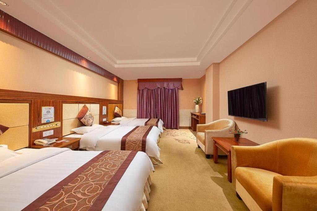 Airport Liwan Hotel Гуанчжоу Экстерьер фото