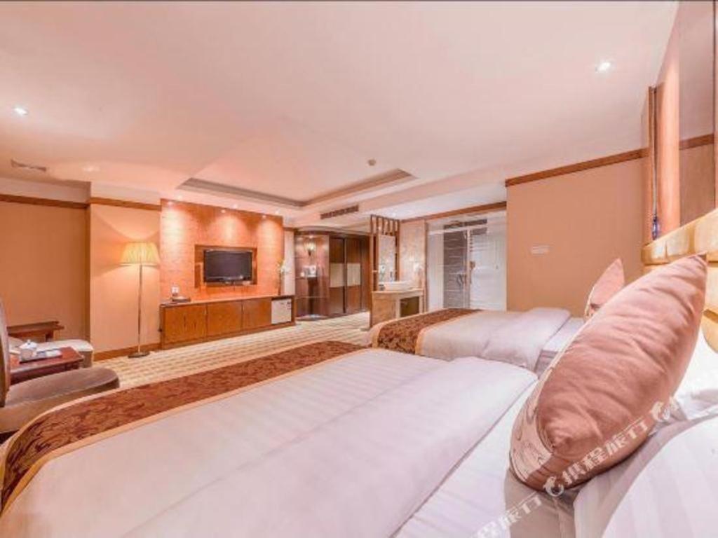 Airport Liwan Hotel Гуанчжоу Экстерьер фото