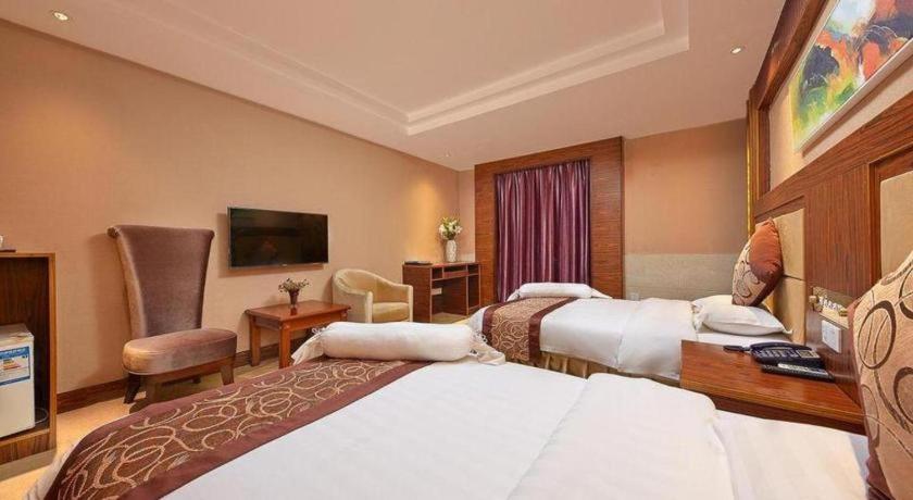 Airport Liwan Hotel Гуанчжоу Экстерьер фото